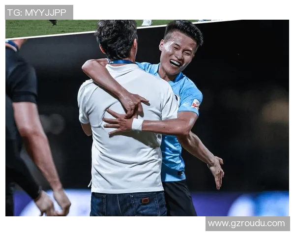 黄强专访：从青涩少年到网球高手的成长之路回顾