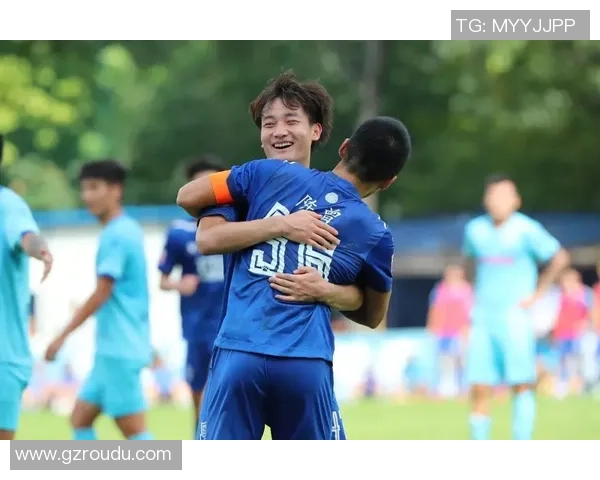 成都网球队以95分领跑大师赛积分榜展现强劲实力和团队合作精神